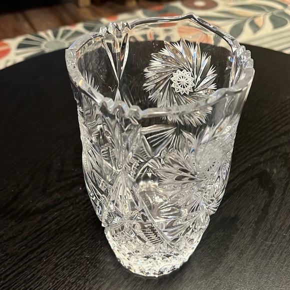 Vintage Poland Heavy Crystal Hand Cut Pinwheel Star Vase - Picture 8 of 11